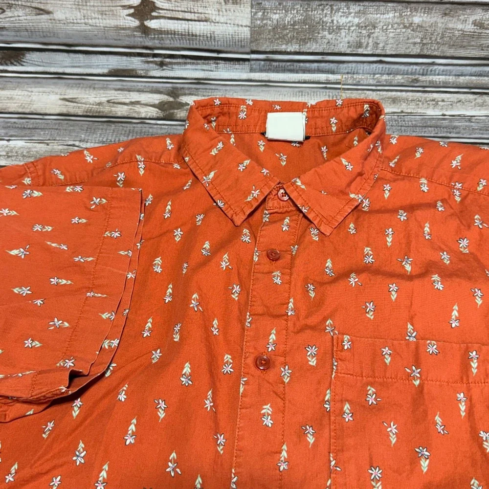 The North Face Button Down Mens XL Orange Floral Short Sleeve Cotton‎ Shirt
